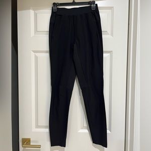 EUC Mens Lululemon In Mind Pant